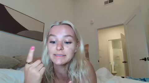 Snapshot of chloexbabe chatting on July 30, 2026, 2:43 am Chloe Babe online show from July 30, 2026, 2:43 am