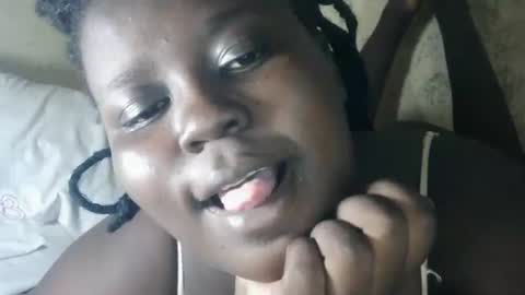 Snapshot of choclate_goddess chatting on November 27, 2025, 7:54 am Paula online show from November 27, 2025, 7:54 am