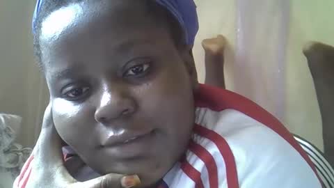 Snapshot of choclate_goddess chatting on April 27, 2026, 6:22 am Paula online show from April 27, 2026, 6:22 am