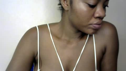 Snapshot of choco_bitch677 chatting on July 19, 2026, 7:39 pm choco_bitch677 online show from July 19, 2026, 7:39 pm