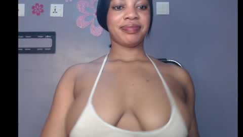 Snapshot of choco_chocox chatting on January 30, 2025, 8:43 am ESTHER online show from January 30, 2025, 8:43 am