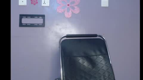 Snapshot of choco_chocox chatting on February 18, 2025, 4:37 pm ESTHER online show from February 18, 2025, 4:37 pm