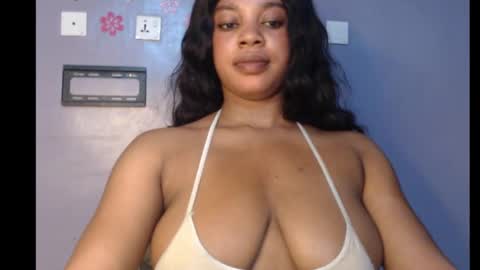 Snapshot of choco_chocox chatting on March 6, 2025, 1:35 pm ESTHER online show from March 6, 2025, 1:35 pm