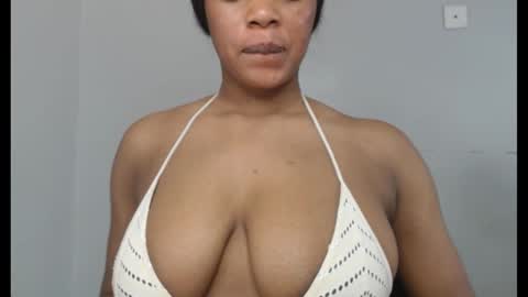 Snapshot of choco_chocox chatting on September 16, 2025, 9:43 am ESTHER online show from September 16, 2025, 9:43 am