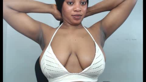 Snapshot of choco_chocox chatting on October 16, 2025, 7:31 am ESTHER online show from October 16, 2025, 7:31 am