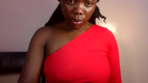 Snapshot of choco_vellvet chatting on June 19, 2026, 7:39 pm sly online show from June 19, 2026, 7:39 pm