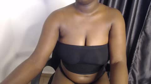 Snapshot of choco_zi chatting on October 13, 2025, 5:51 am zi online show from October 13, 2025, 5:51 am