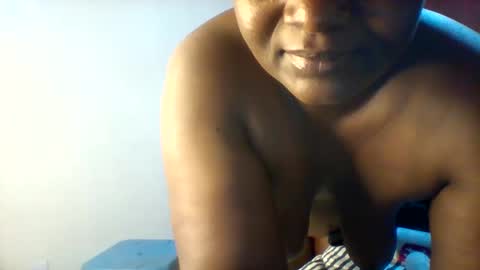 Snapshot of chocobabe002 chatting on November 14, 2025, 3:11 pm chocobabe002 online show from November 14, 2025, 3:11 pm