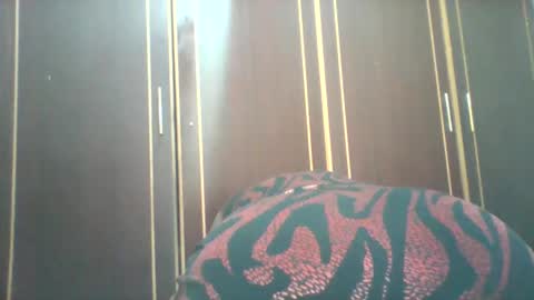 chocobabe002 online show from April 27, 2026, 4:21 am