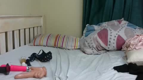 chocolate_candiee online show from November 15, 2025, 11:32 pm