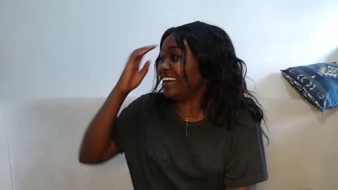 Snapshot of chocolate_desiree chatting on May 8, 2026, 9:25 am Lofti online show from May 8, 2026, 9:25 am