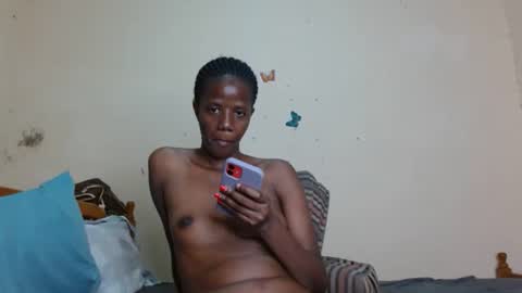 Snapshot of chocolatebony_ chatting on June 3, 2026, 8:17 am chocolatebony_ online show from June 3, 2026, 8:17 am