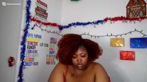 Snapshot of chocolatebunnyxx69 chatting on December 7, 2024, 4:42 am Melina online show from December 7, 2024, 4:42 am