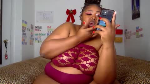 Snapshot of chocolatebunnyxx69 chatting on February 10, 2025, 2:08 am Melina online show from February 10, 2025, 2:08 am