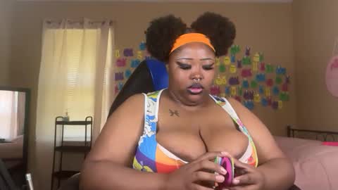 Snapshot of chocolatebunnyxx69 chatting on June 3, 2026, 5:29 pm Melina online show from June 3, 2026, 5:29 pm