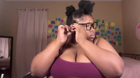Snapshot of chocolatebunnyxx69 chatting on June 15, 2026, 2:36 am Melina online show from June 15, 2026, 2:36 am