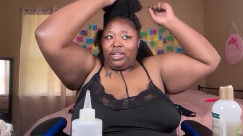 Snapshot of chocolatebunnyxx69 chatting on June 20, 2026, 4:32 pm Melina online show from June 20, 2026, 4:32 pm