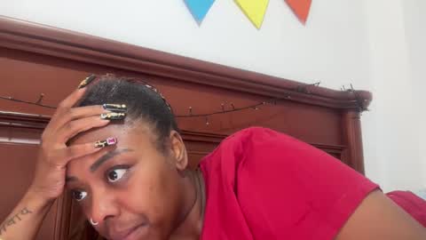 Snapshot of chocolatecakequeen chatting on November 8, 2025, 4:40 pm ChocolateCakeQueen online show from November 8, 2025, 4:40 pm