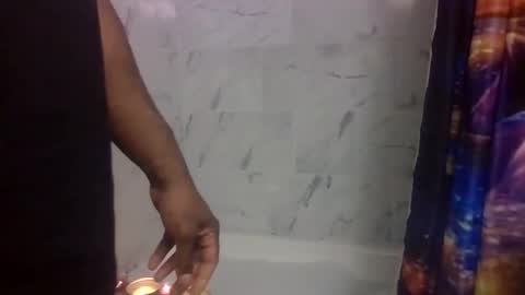 chocolatedilf online show from April 1, 2026, 10:05 am