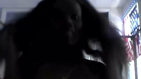 Snapshot of chocolatedrop_ chatting on May 1, 2026, 3:05 pm chocolatedrop_ online show from May 1, 2026, 3:05 pm