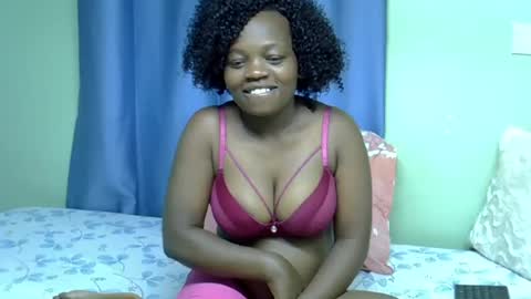 Snapshot of chocolateebonyxo chatting on July 6, 2026, 6:32 pm Chocolate Ebony online show from July 6, 2026, 6:32 pm