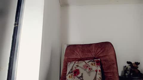 chocolatetriplex online show from September 12, 2025, 6:57 am