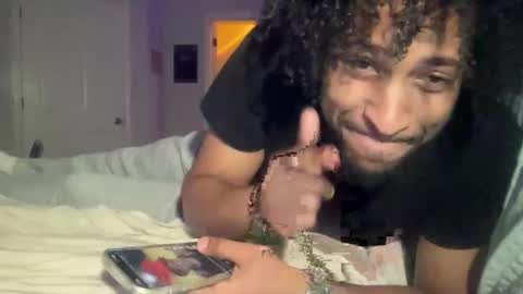 chocolatevanillaswirl3 online show from May 1, 2026, 1:32 am