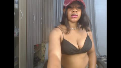 Snapshot of chocox_petitqueen chatting on May 5, 2026, 6:10 am ethereal online show from May 5, 2026, 6:10 am