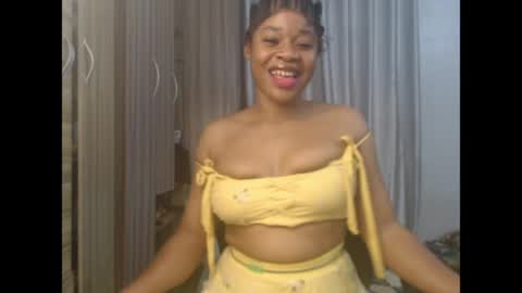 Snapshot of chocox_petitqueen chatting on May 17, 2026, 6:22 am ethereal online show from May 17, 2026, 6:22 am