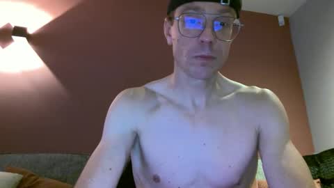 Snapshot of chouffie_81 chatting on November 29, 2025, 7:17 pm Chouffie online show from November 29, 2025, 7:17 pm