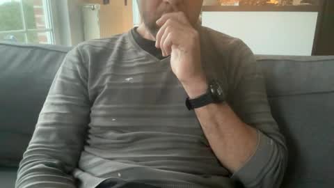 Snapshot of chris13abcd chatting on December 23, 2025, 8:01 am chris13abcd online show from December 23, 2025, 8:01 am