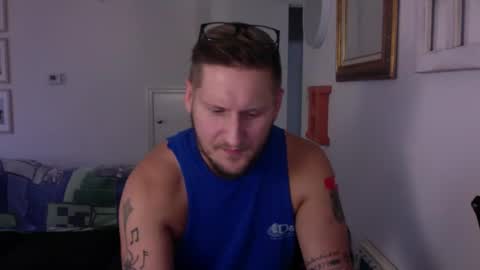 Christopher the Blue-Eye Guy online show from October 2, 2025, 4:03 pm