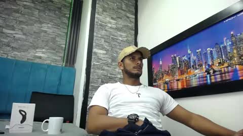 chris_dick2 online show from February 18, 2026, 7:04 am