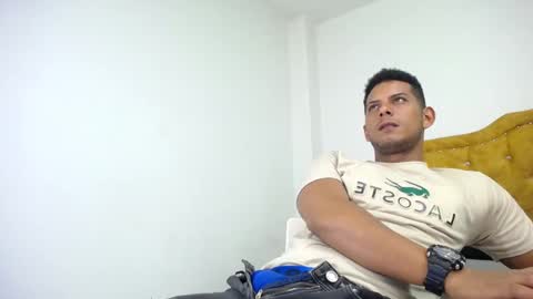 Snapshot of chris_dick2 chatting on May 6, 2026, 5:35 am chris_dick2 online show from May 6, 2026, 5:35 am