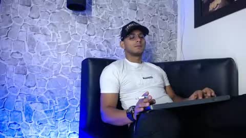 chris_dick2 online show from July 27, 2026, 1:29 pm