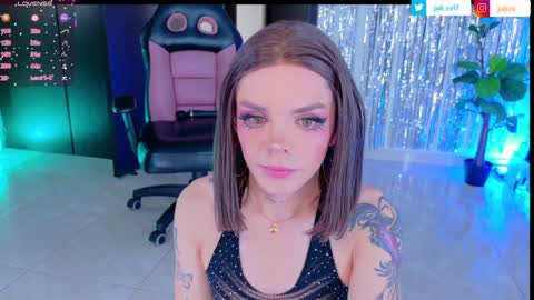 Snapshot of chris_parker01 chatting on January 14, 2025, 12:14 pm juli Instagram july rv17 - Twitter juli rv17 online show from January 14, 2025, 12:14 pm