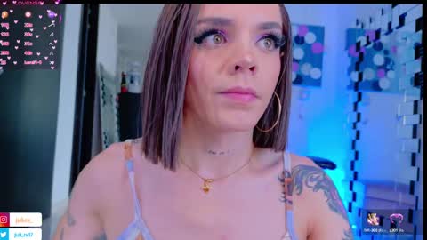 Snapshot of chris_parker01 chatting on March 2, 2025, 3:59 pm juli Instagram july rv17 - Twitter juli rv17 online show from March 2, 2025, 3:59 pm