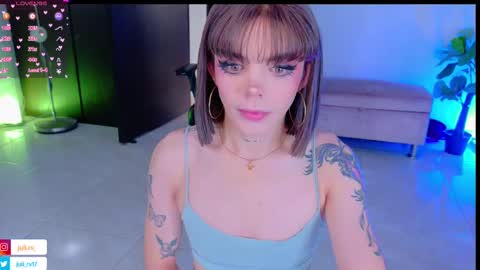 Snapshot of chris_parker01 chatting on March 11, 2025, 12:28 pm juli Instagram july rv17 - Twitter juli rv17 online show from March 11, 2025, 12:28 pm