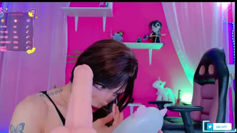 Snapshot of chris_parker01 chatting on September 17, 2025, 12:40 pm juli Instagram july rv17 - Twitter juli rv17 online show from September 17, 2025, 12:40 pm