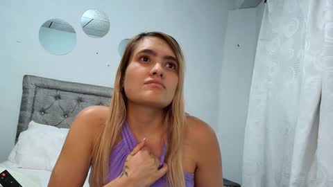 Snapshot of chris_sharon2023 chatting on January 4, 2025, 3:50 am Yarixa online show from January 4, 2025, 3:50 am