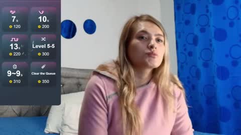 Snapshot of chris_sharon2023 chatting on February 19, 2025, 11:04 pm Yarixa online show from February 19, 2025, 11:04 pm