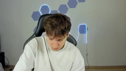 Chris Tyson online show from December 3, 2024, 6:49 pm