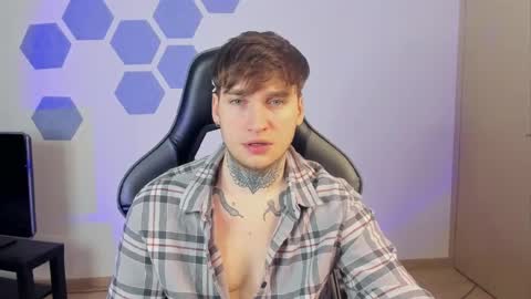 Chris Tyson online show from February 4, 2025, 1:13 am