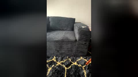 KING YAMMY online show from March 6, 2026, 5:42 pm