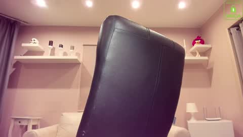 Chris online show from February 11, 2025, 3:50 am