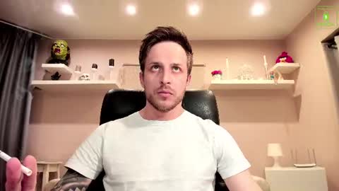 Snapshot of chriscarrey chatting on June 12, 2026, 10:52 pm Chris online show from June 12, 2026, 10:52 pm