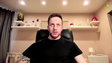 Snapshot of chriscarrey chatting on July 7, 2026, 2:47 am Chris online show from July 7, 2026, 2:47 am