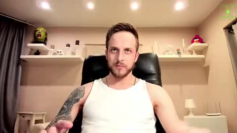 Snapshot of chriscarrey chatting on July 28, 2026, 10:31 pm Chris online show from July 28, 2026, 10:31 pm