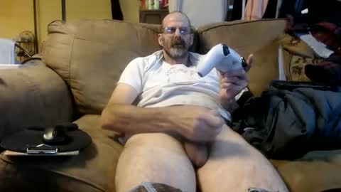 Snapshot of chrisintn chatting on September 26, 2025, 4:22 pm chrisintn online show from September 26, 2025, 4:22 pm