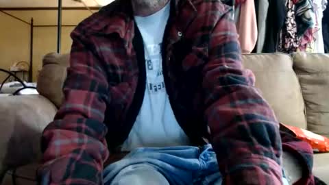 Snapshot of chrisintn chatting on December 1, 2025, 6:57 pm chrisintn online show from December 1, 2025, 6:57 pm